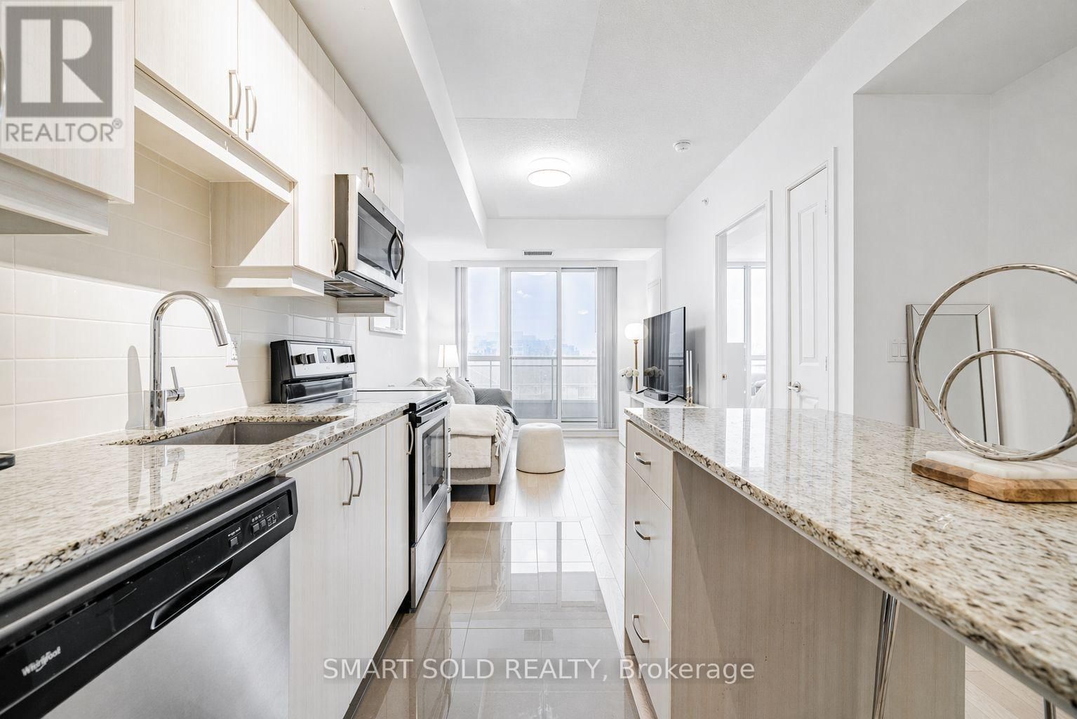 SE403 - 9199 YONGE STREET Image 8