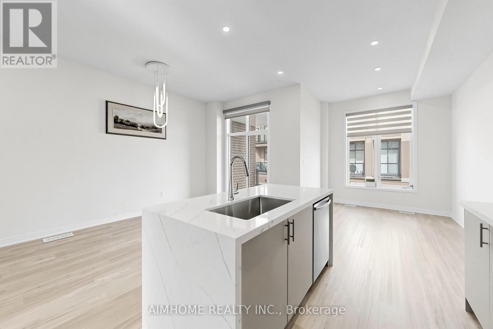 11407 LESLIE STREET Image 20