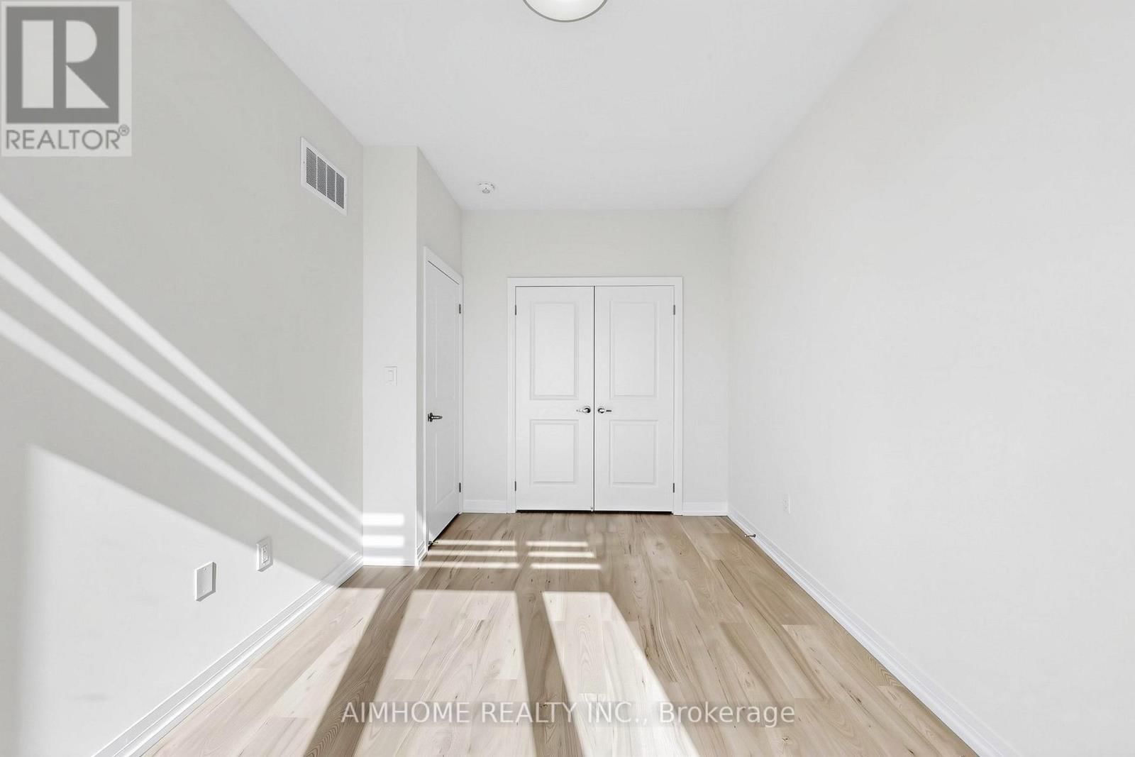 11407 LESLIE STREET Image 42