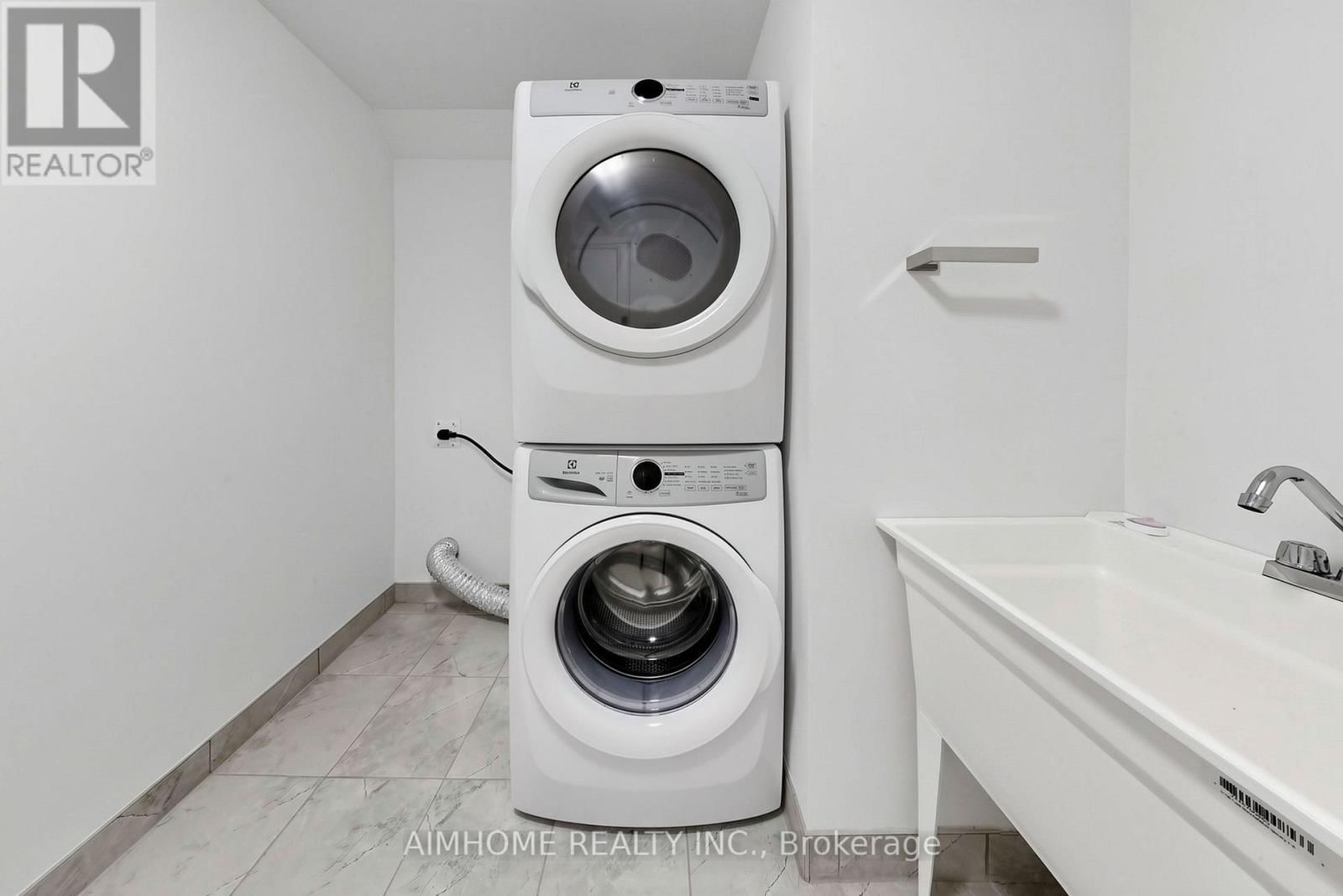 11407 LESLIE STREET Image 45