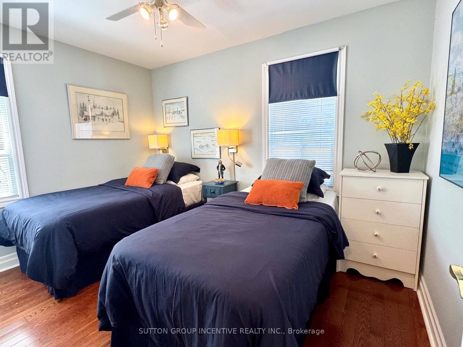 3 MELODY LANE Image 25