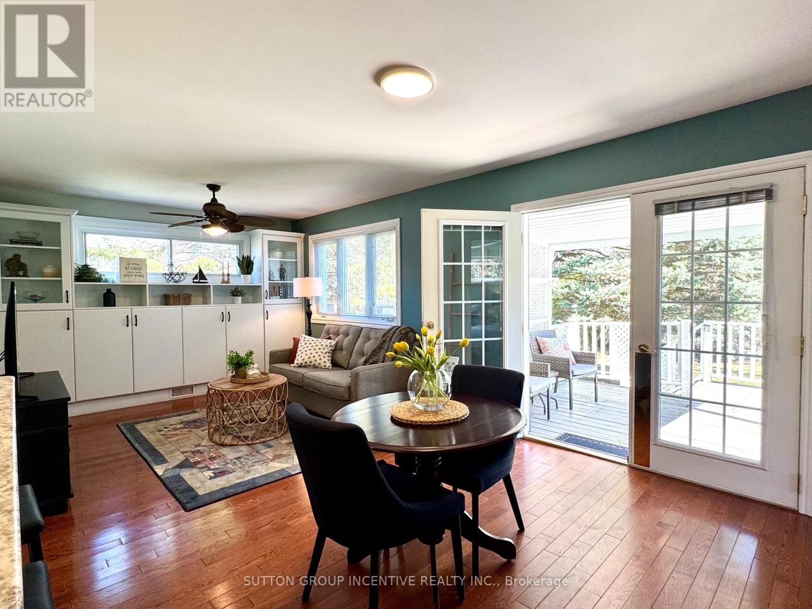 3 MELODY LANE Image 28