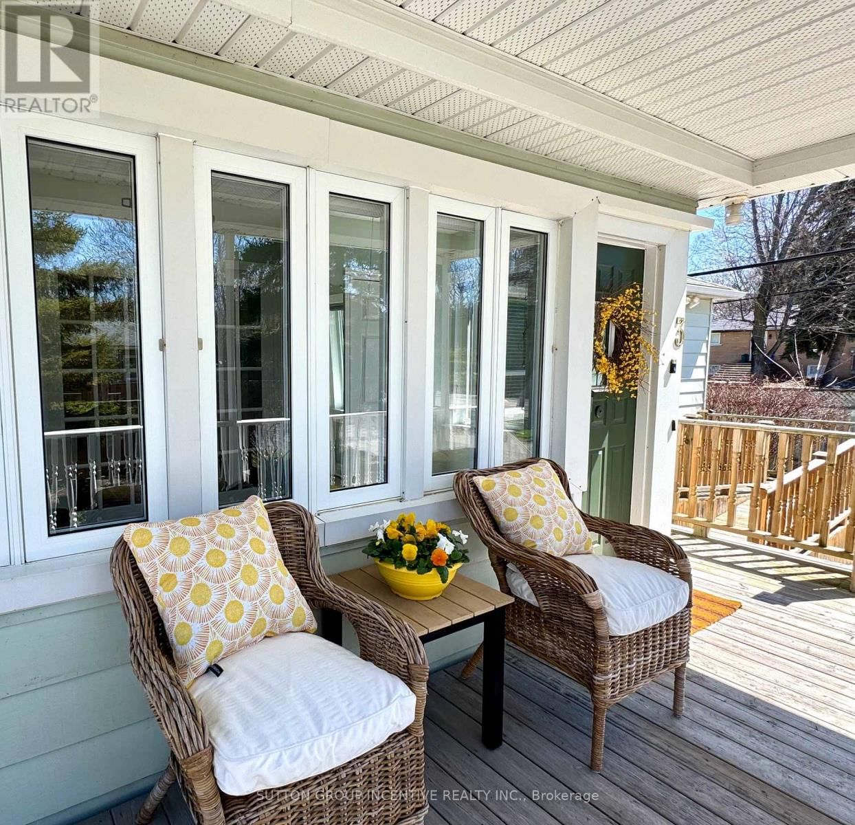 3 MELODY LANE Image 3