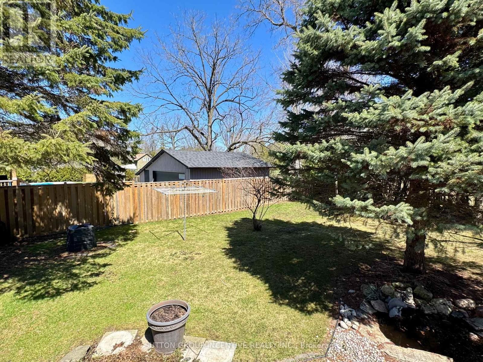 3 MELODY LANE Image 35