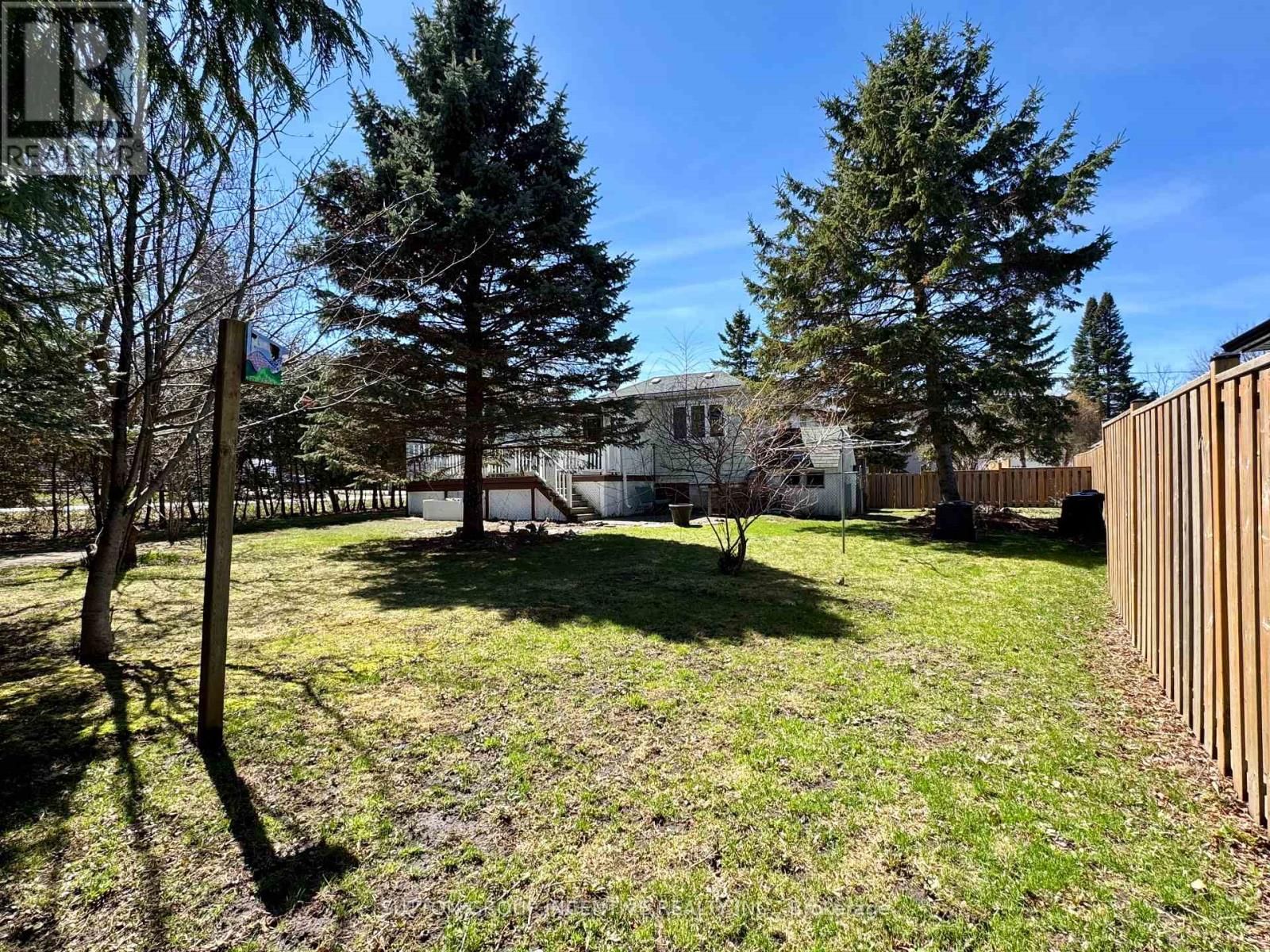 3 MELODY LANE Image 37