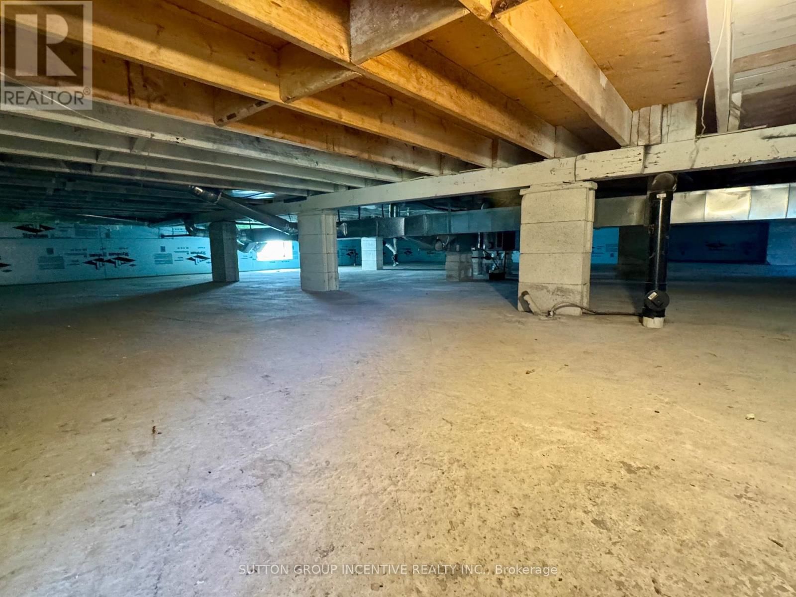 3 MELODY LANE Image 39