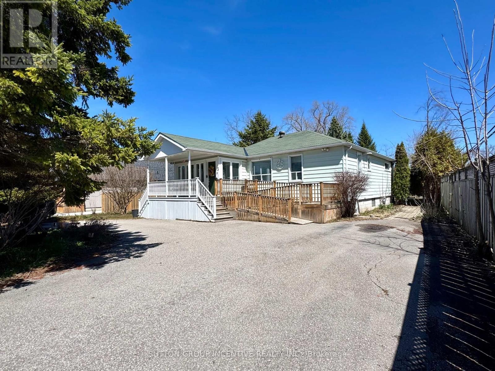 3 MELODY LANE Image 40