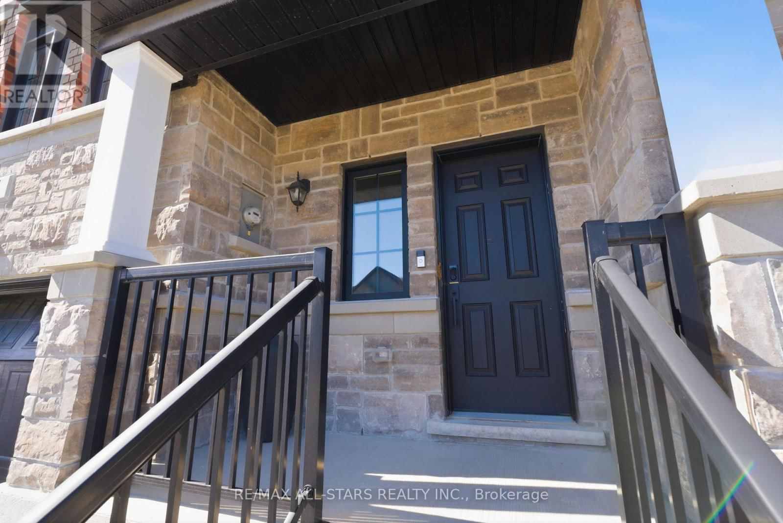 7 GORD MATTHEWS WAY Image 2