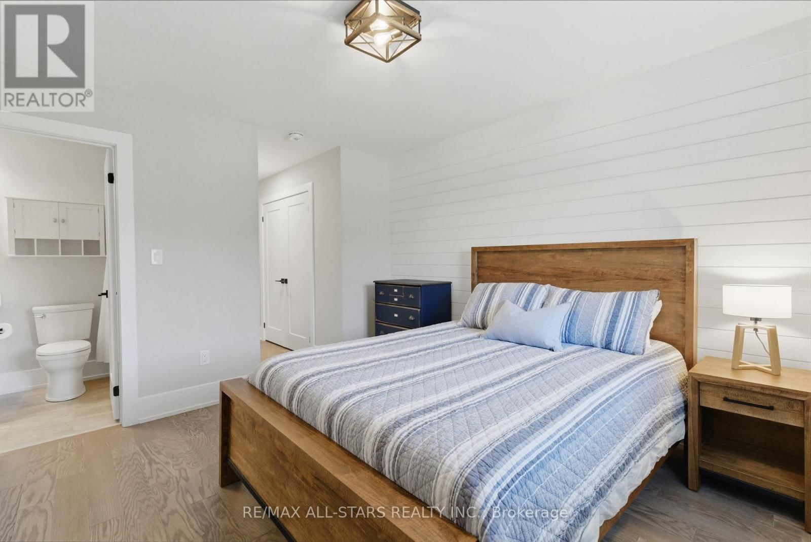 7 GORD MATTHEWS WAY Image 31