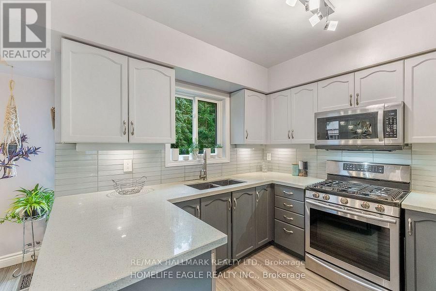 Upper - 410 CLEARMEADOW BOULEVARD Image 10