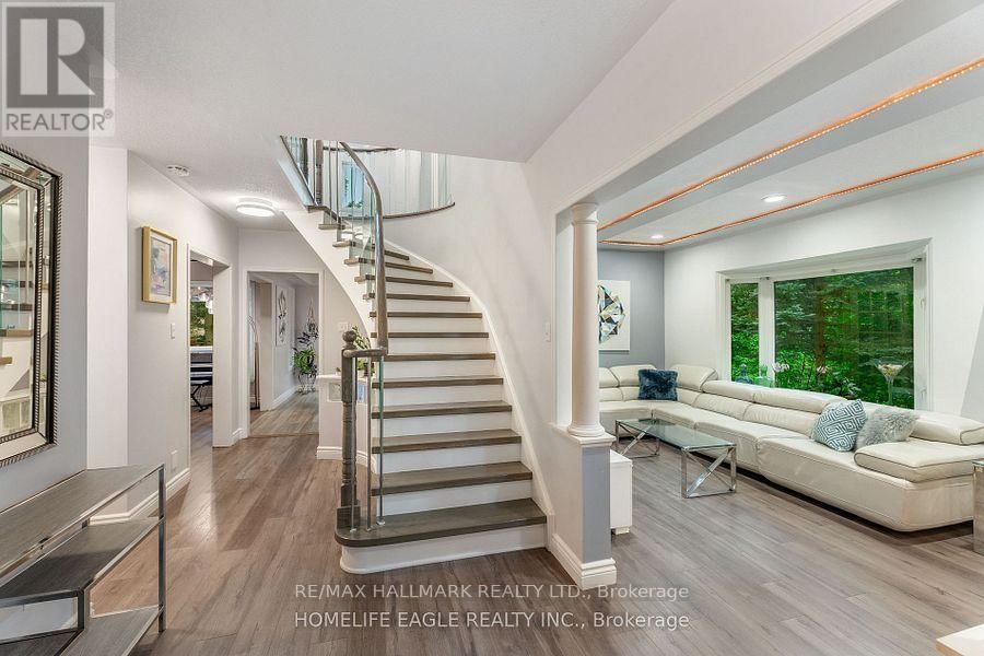 Upper - 410 CLEARMEADOW BOULEVARD Image 4