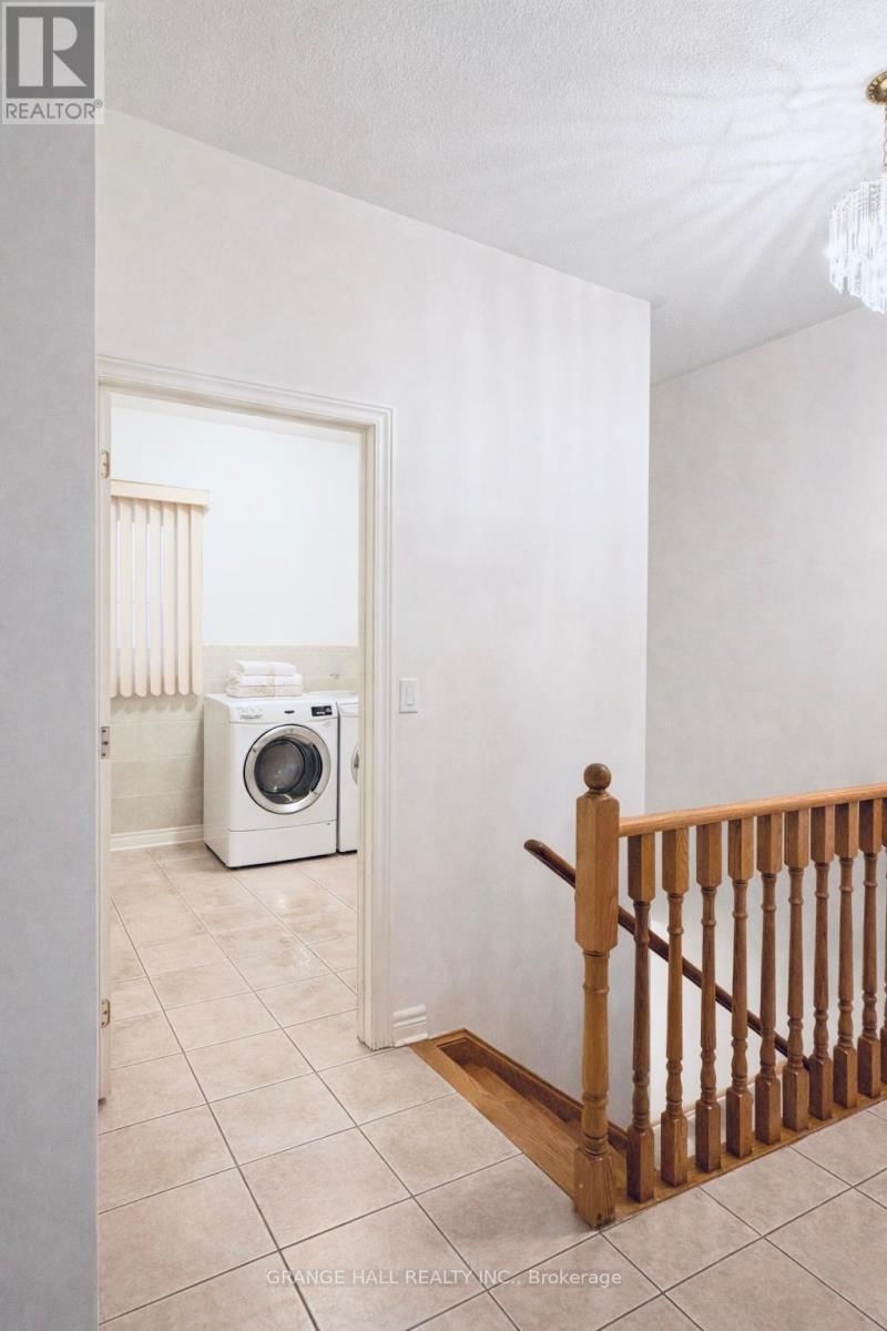 203 STARLING BOULEVARD Image 11