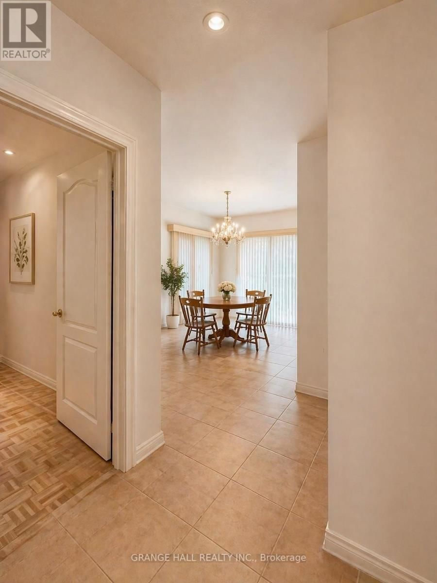 203 STARLING BOULEVARD Image 22