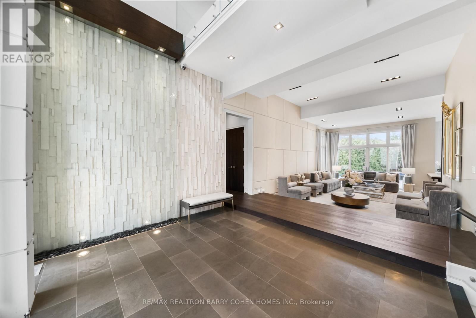 19 MARYVALE CRESCENT Image 2