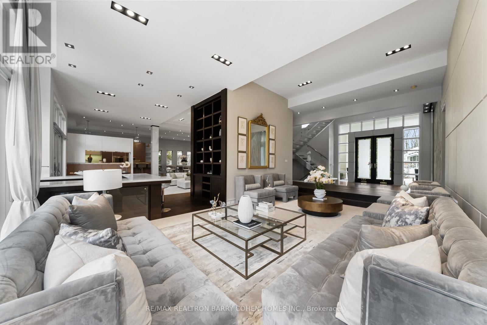 19 MARYVALE CRESCENT Image 4