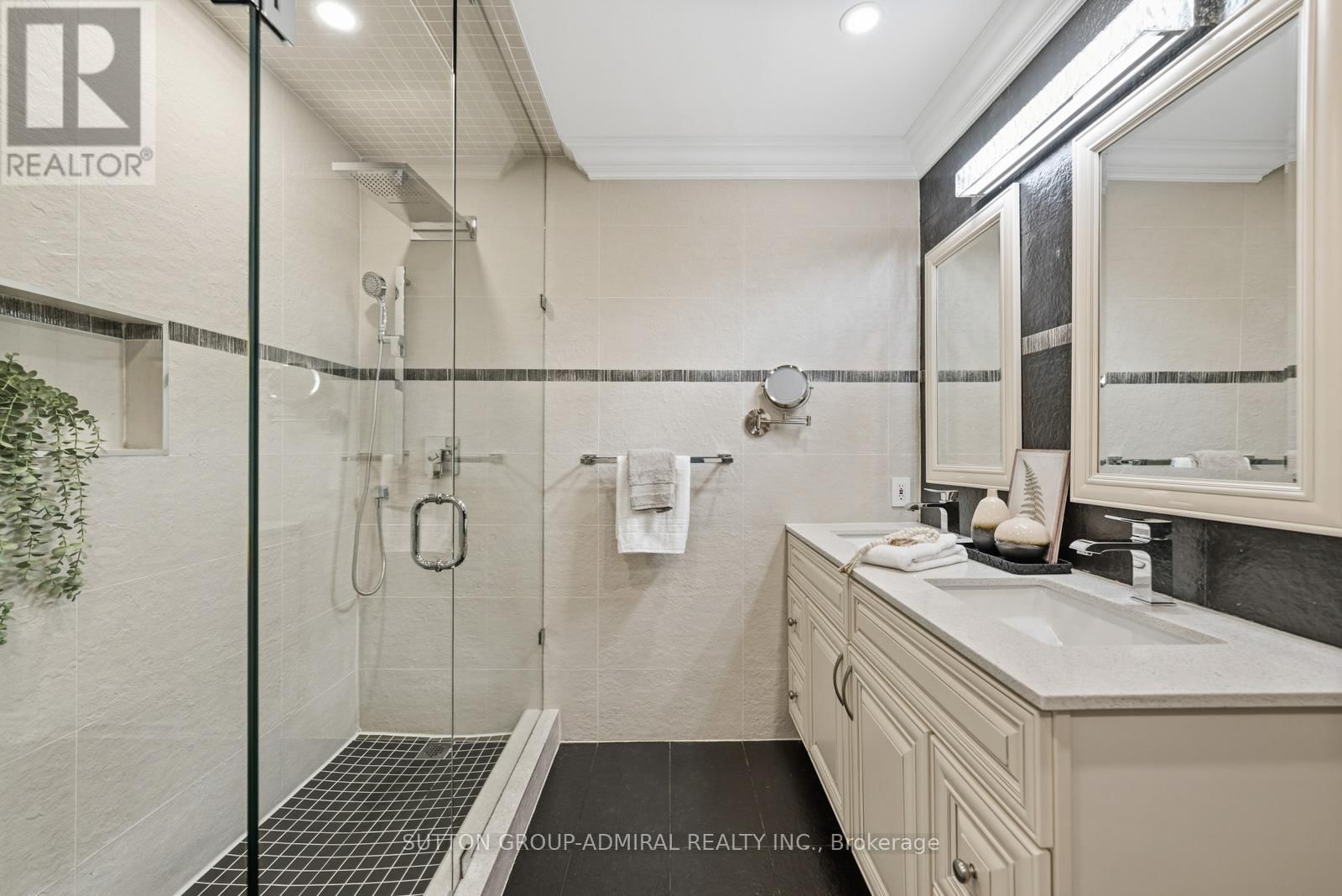 8 BEAUFORT HILLS ROAD Image 22