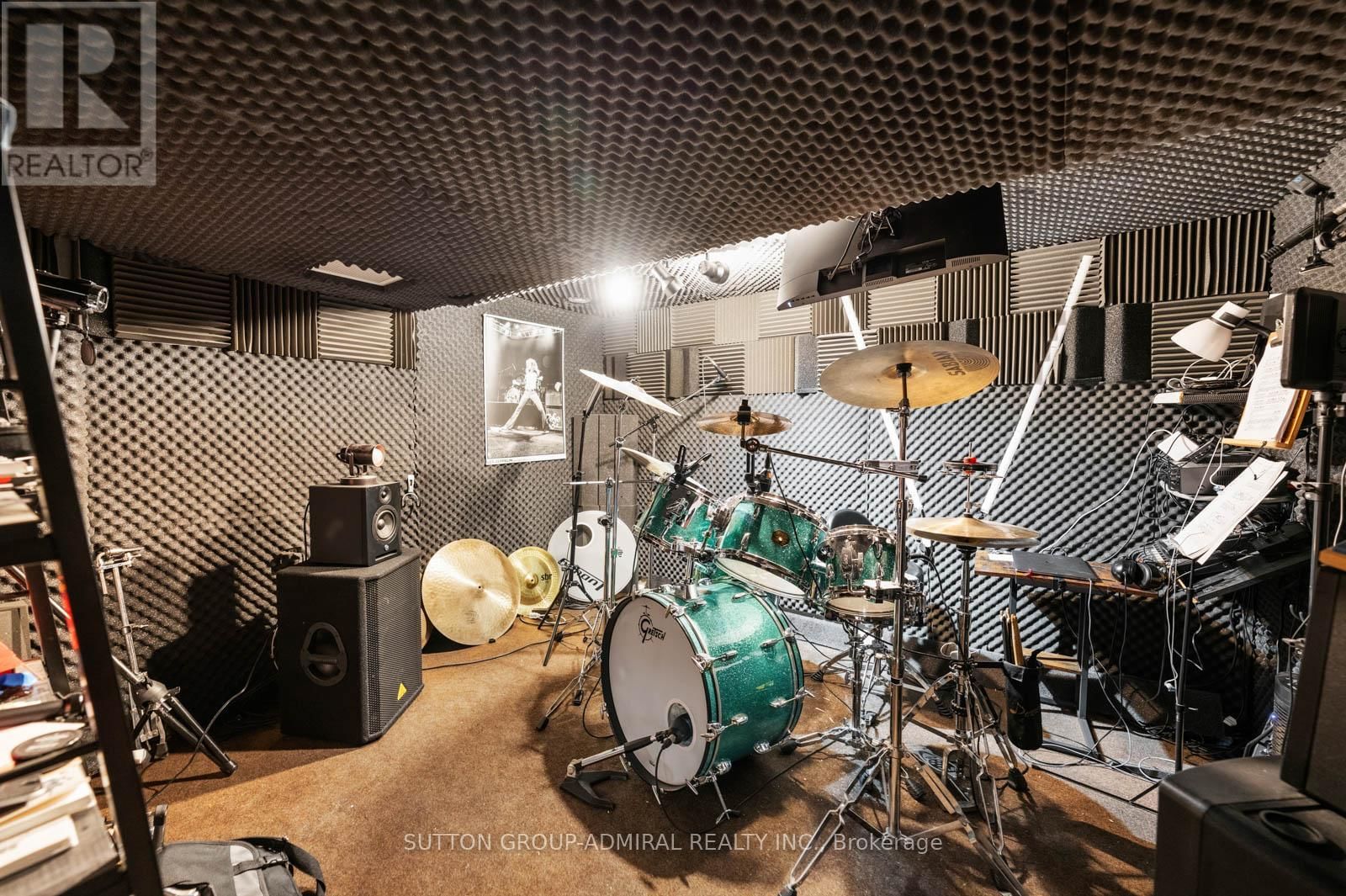 8 BEAUFORT HILLS ROAD Image 34