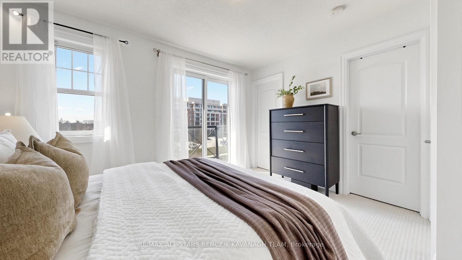 22 BAKER HILL BOULEVARD Image 14