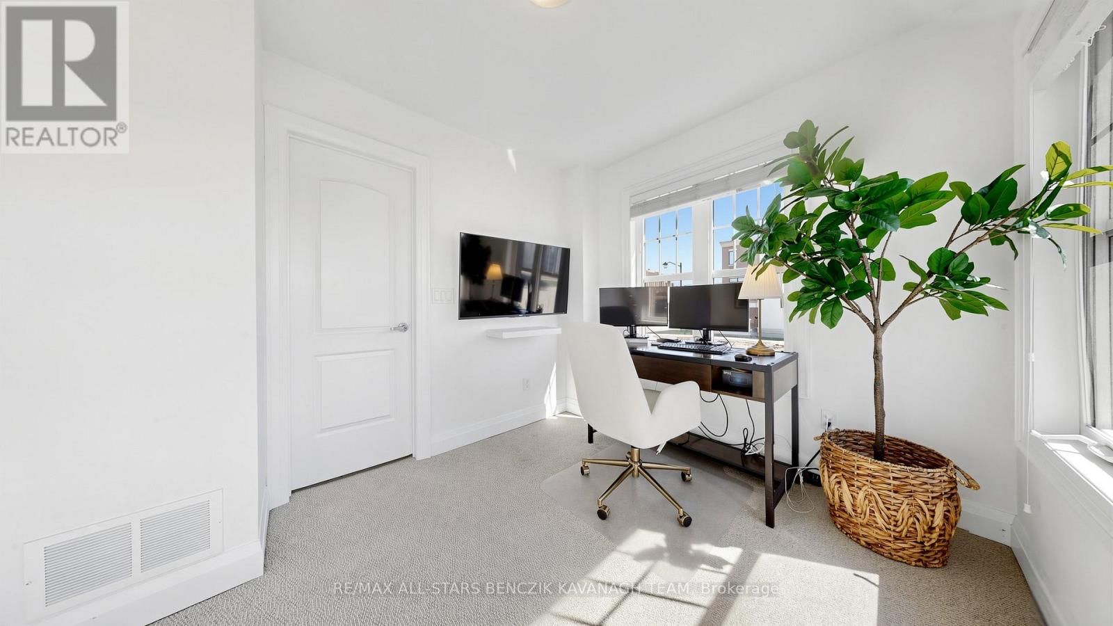 22 BAKER HILL BOULEVARD Image 4