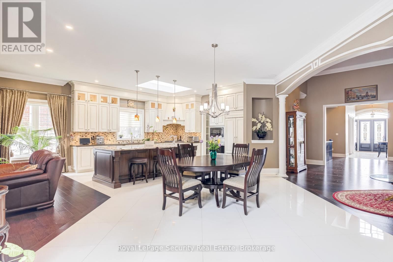 20 AUBRIETIA COURT Image 18