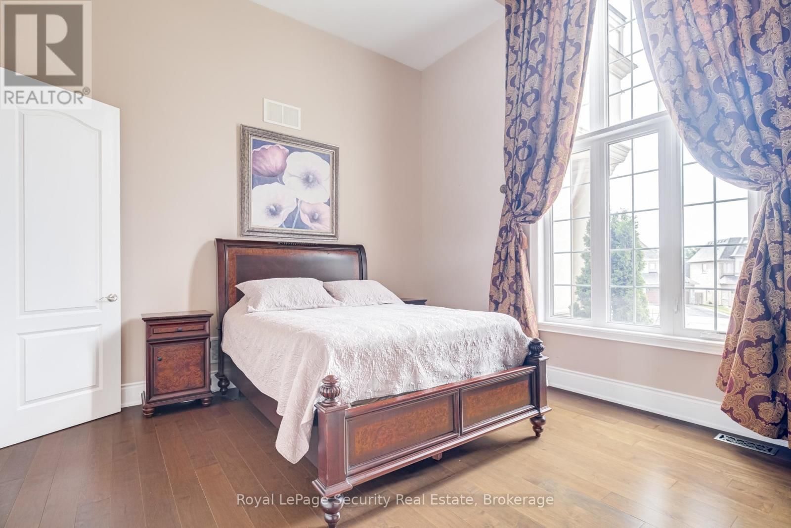 20 AUBRIETIA COURT Image 26