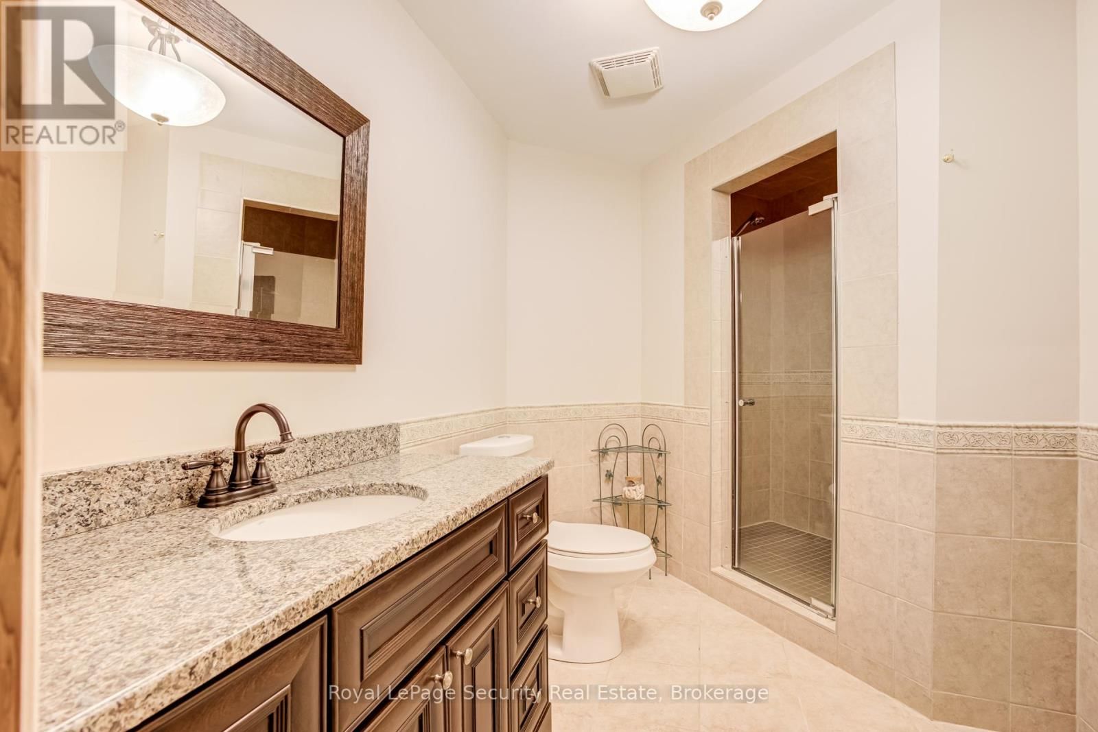 20 AUBRIETIA COURT Image 31