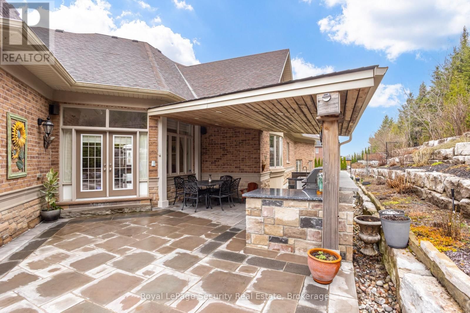 20 AUBRIETIA COURT Image 39