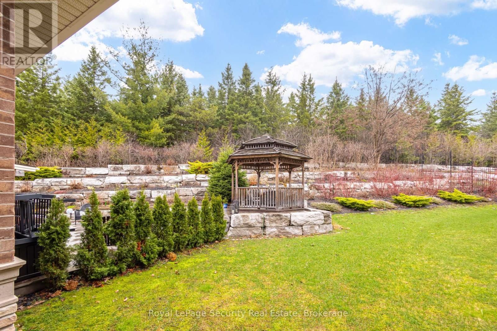 20 AUBRIETIA COURT Image 45