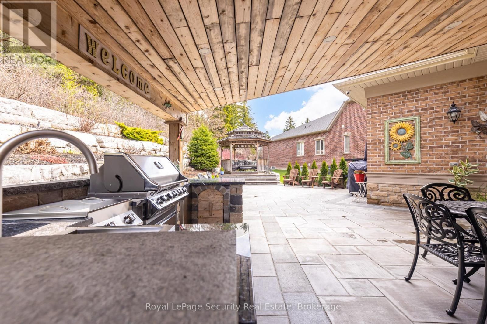 20 AUBRIETIA COURT Image 46