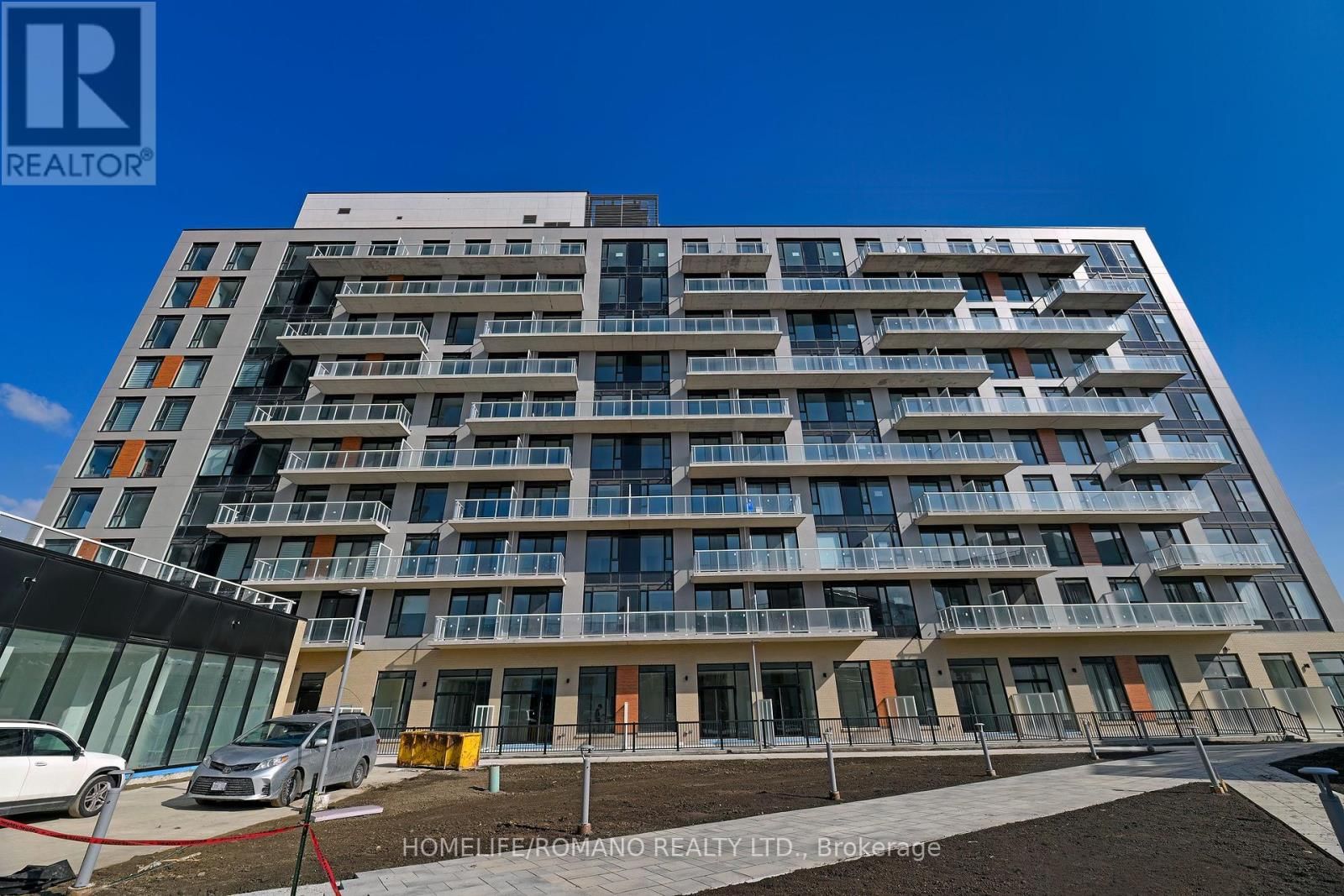 806 - 6 DAVID EYER ROAD Image 1