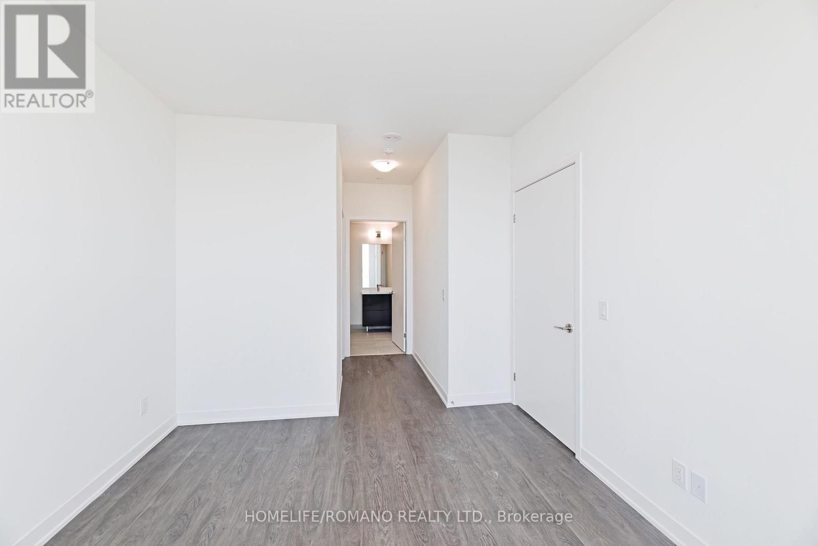 806 - 6 DAVID EYER ROAD Image 10