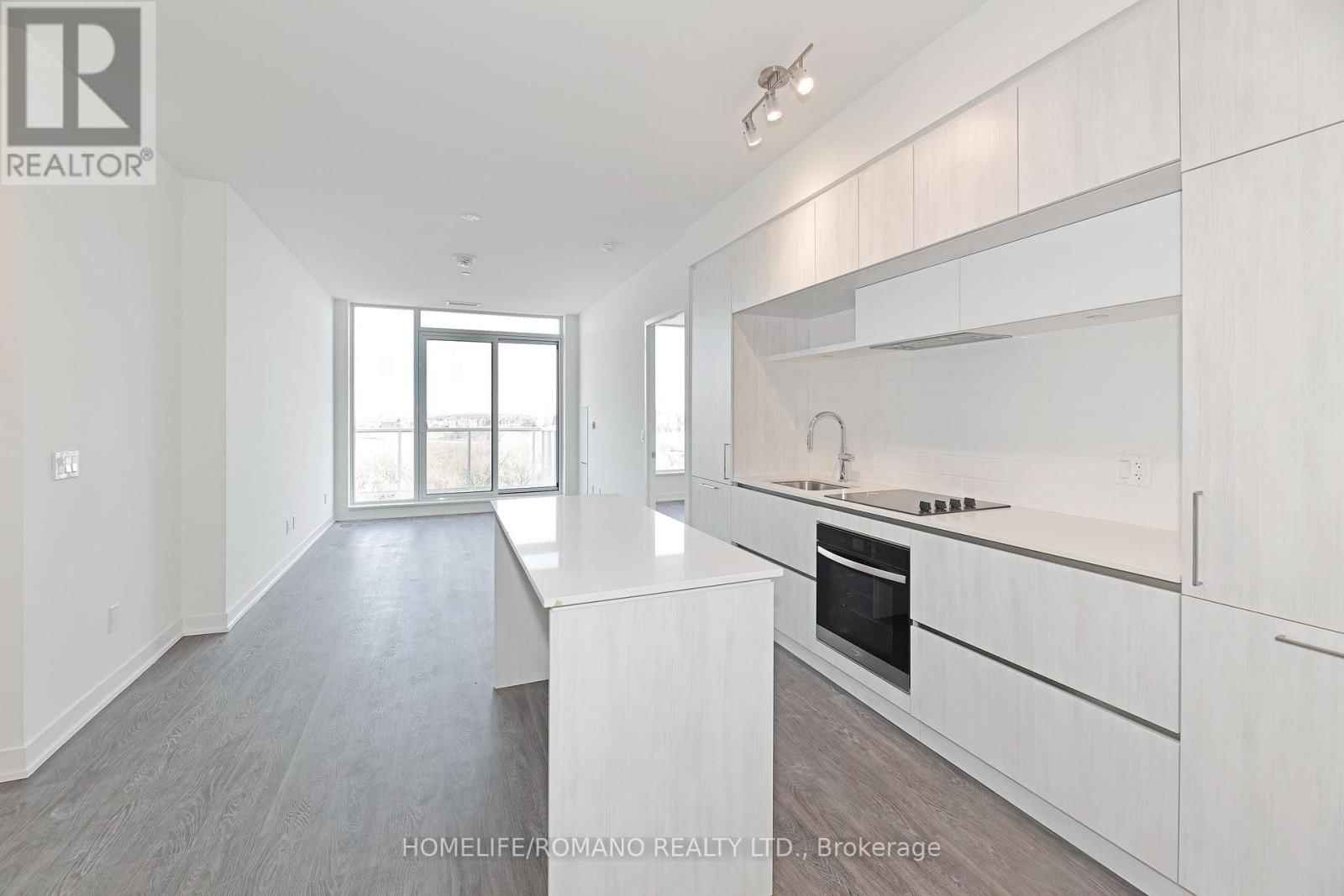 806 - 6 DAVID EYER ROAD Image 7