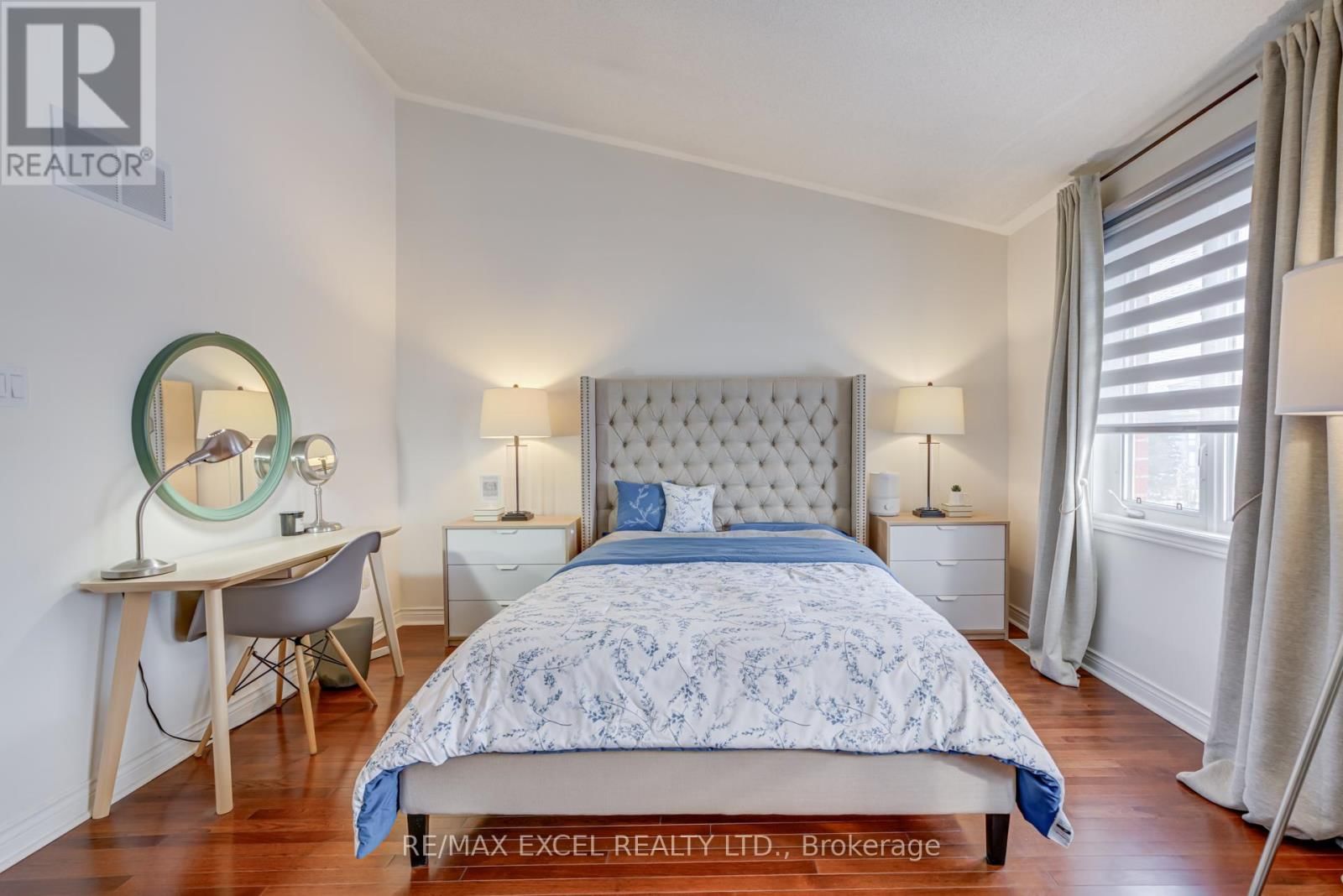 37 - 18 CLARK AVENUE WEST Image 28