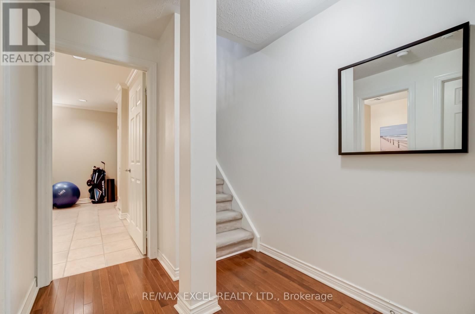 37 - 18 CLARK AVENUE WEST Image 37