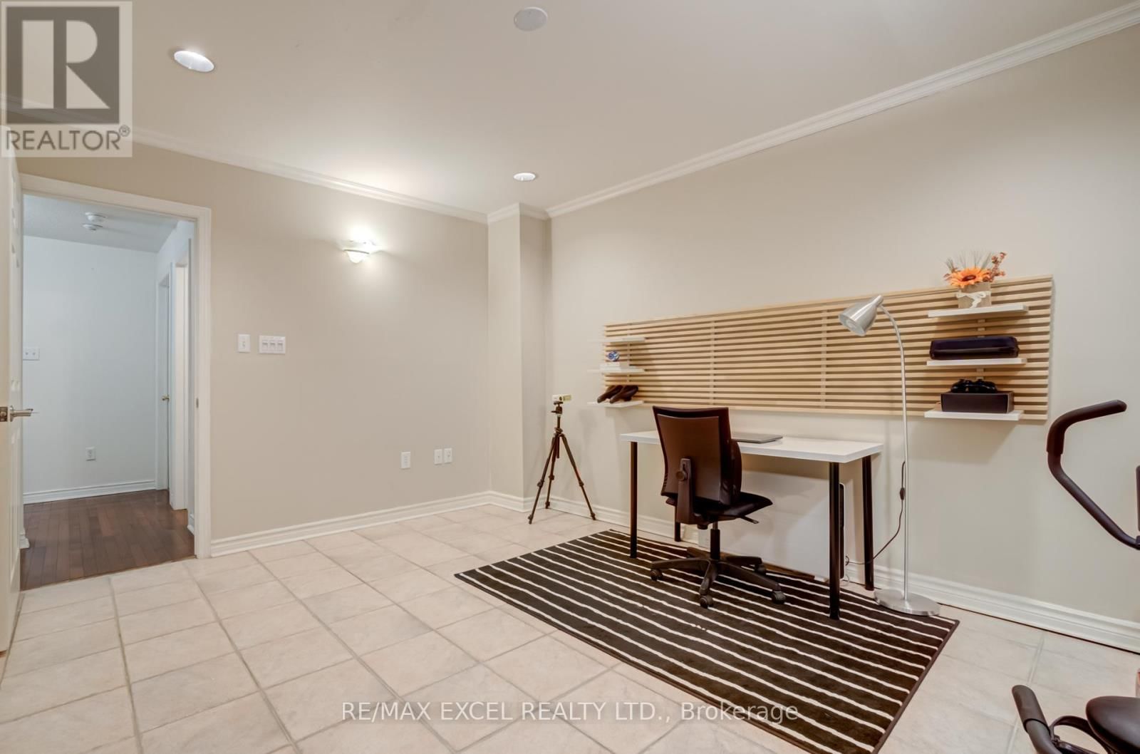 37 - 18 CLARK AVENUE WEST Image 41