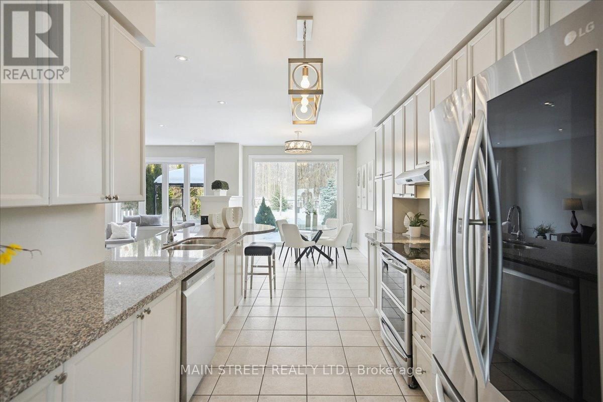 38 CARRIAGE HOUSE COURT Image 13