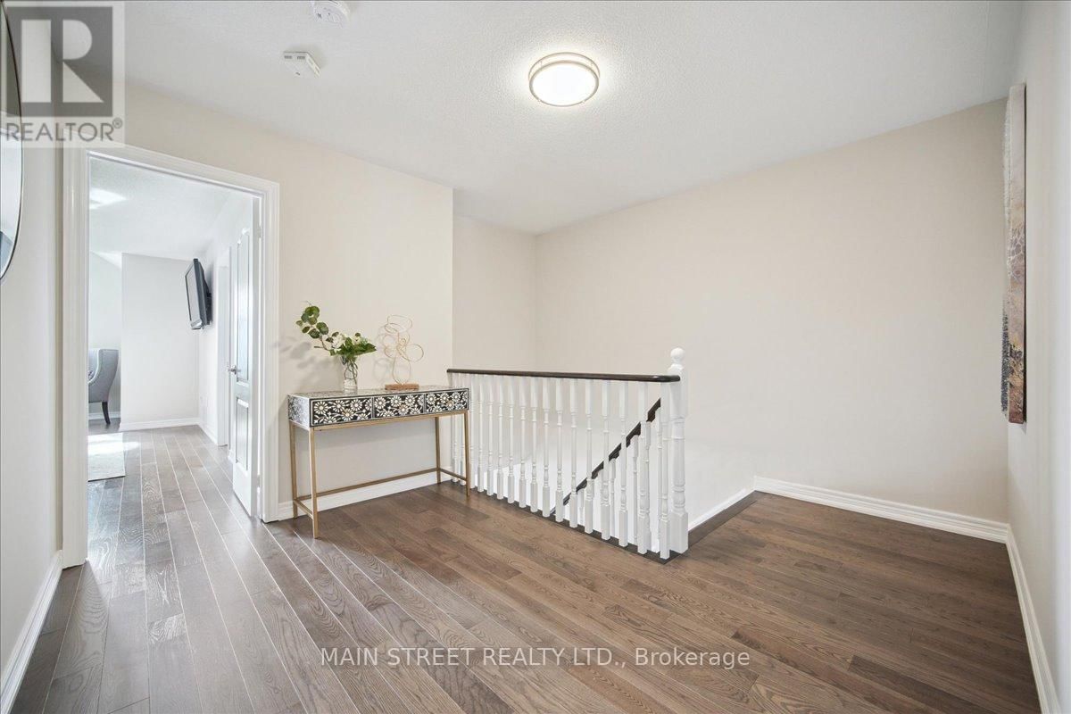 38 CARRIAGE HOUSE COURT Image 16