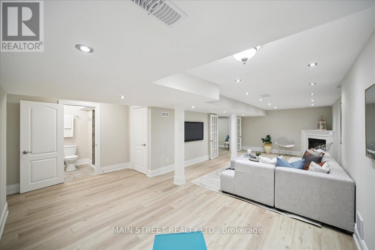 38 CARRIAGE HOUSE COURT Image 28