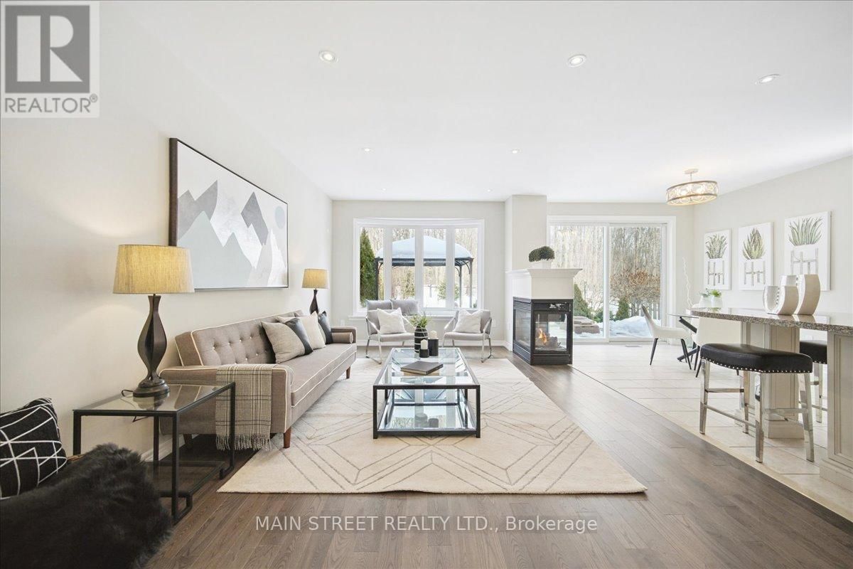 38 CARRIAGE HOUSE COURT Image 8