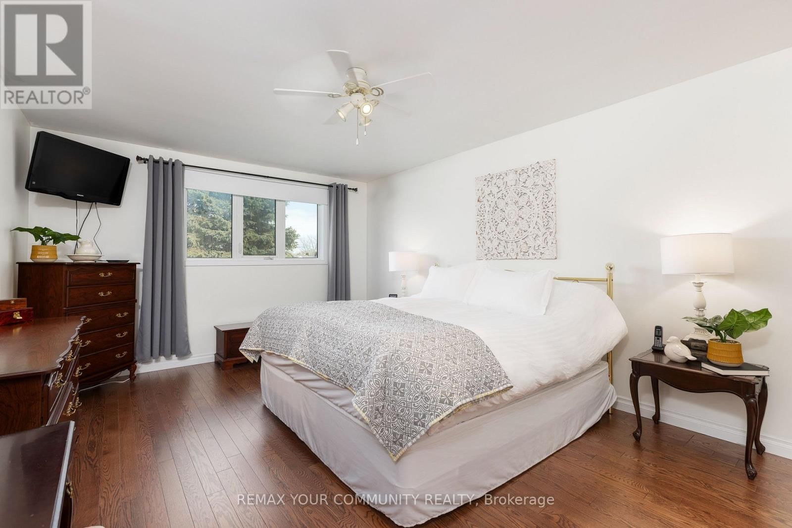 28 CAMROSE DRIVE Image 24