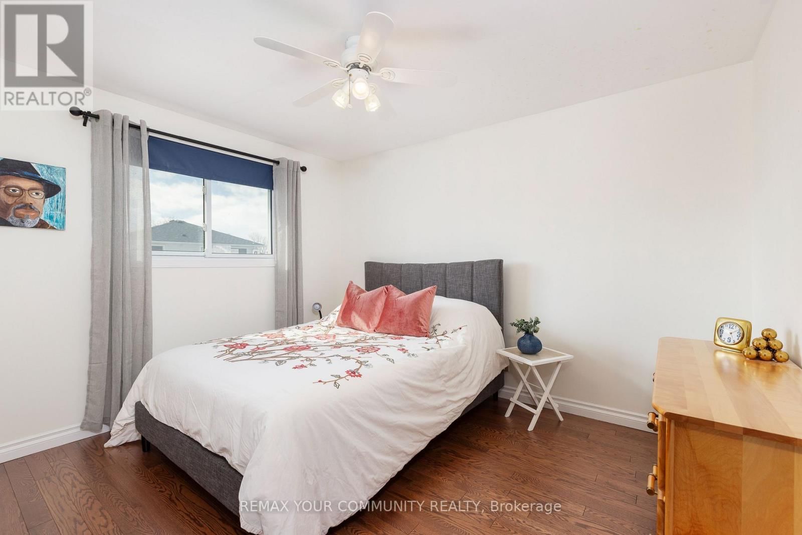 28 CAMROSE DRIVE Image 27