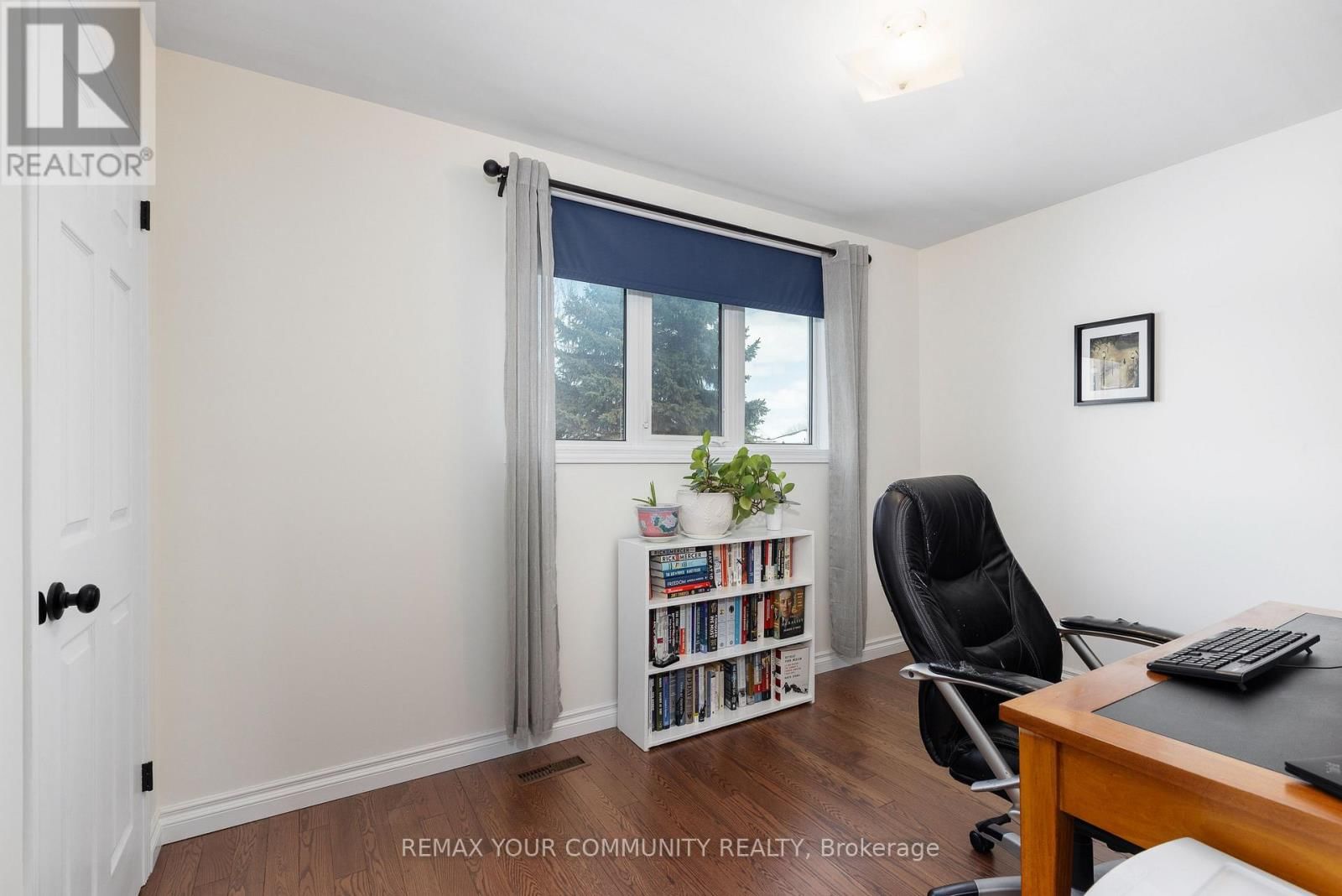 28 CAMROSE DRIVE Image 30