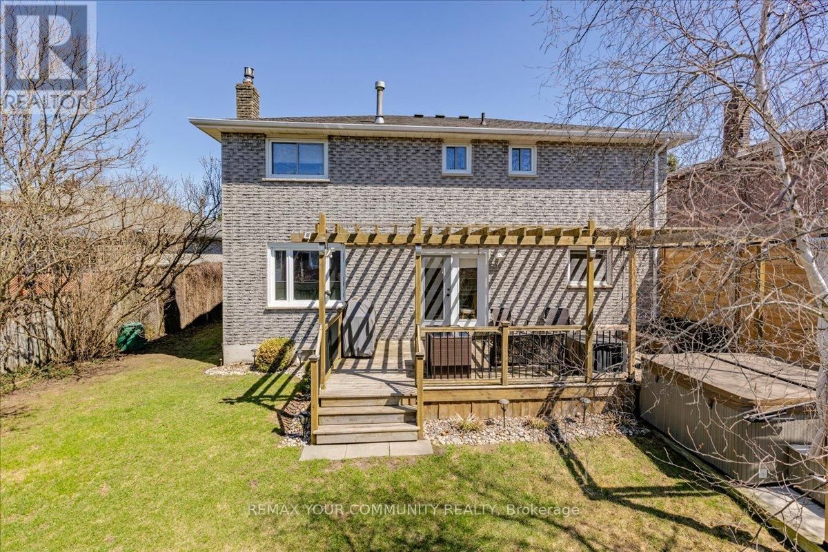 28 CAMROSE DRIVE Image 40
