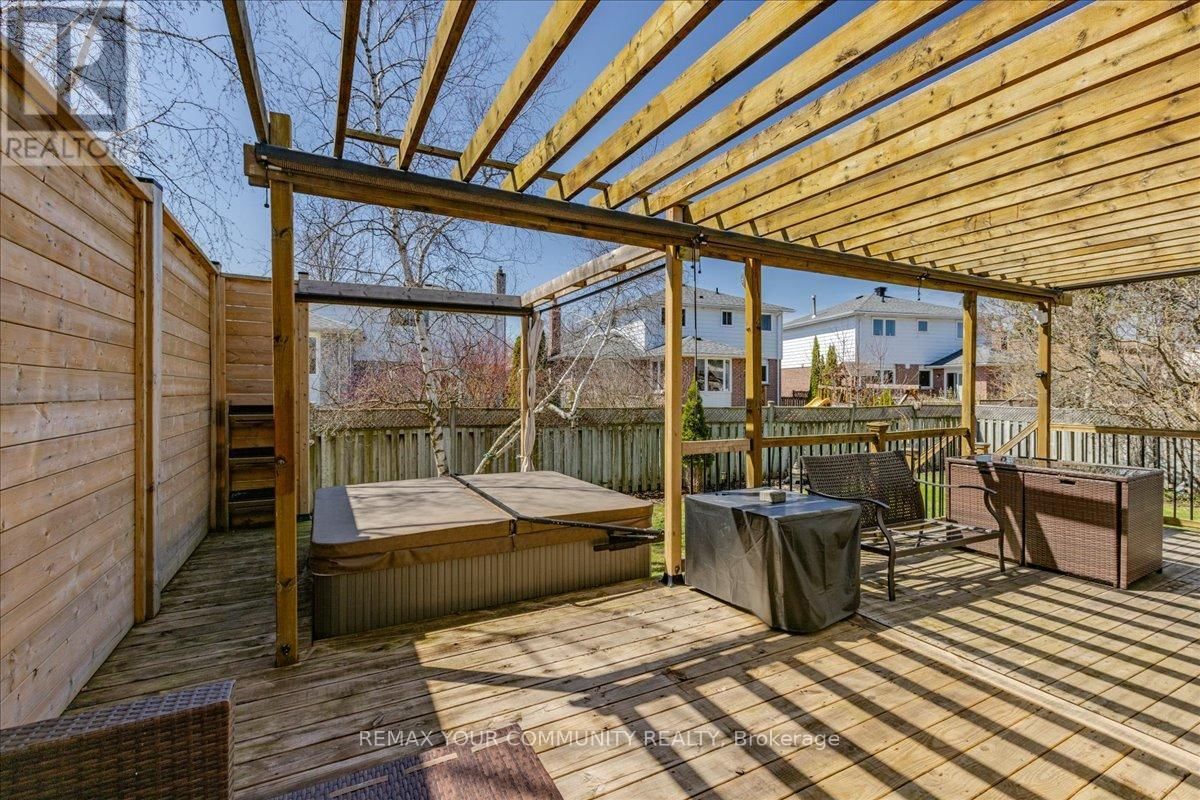 28 CAMROSE DRIVE Image 43