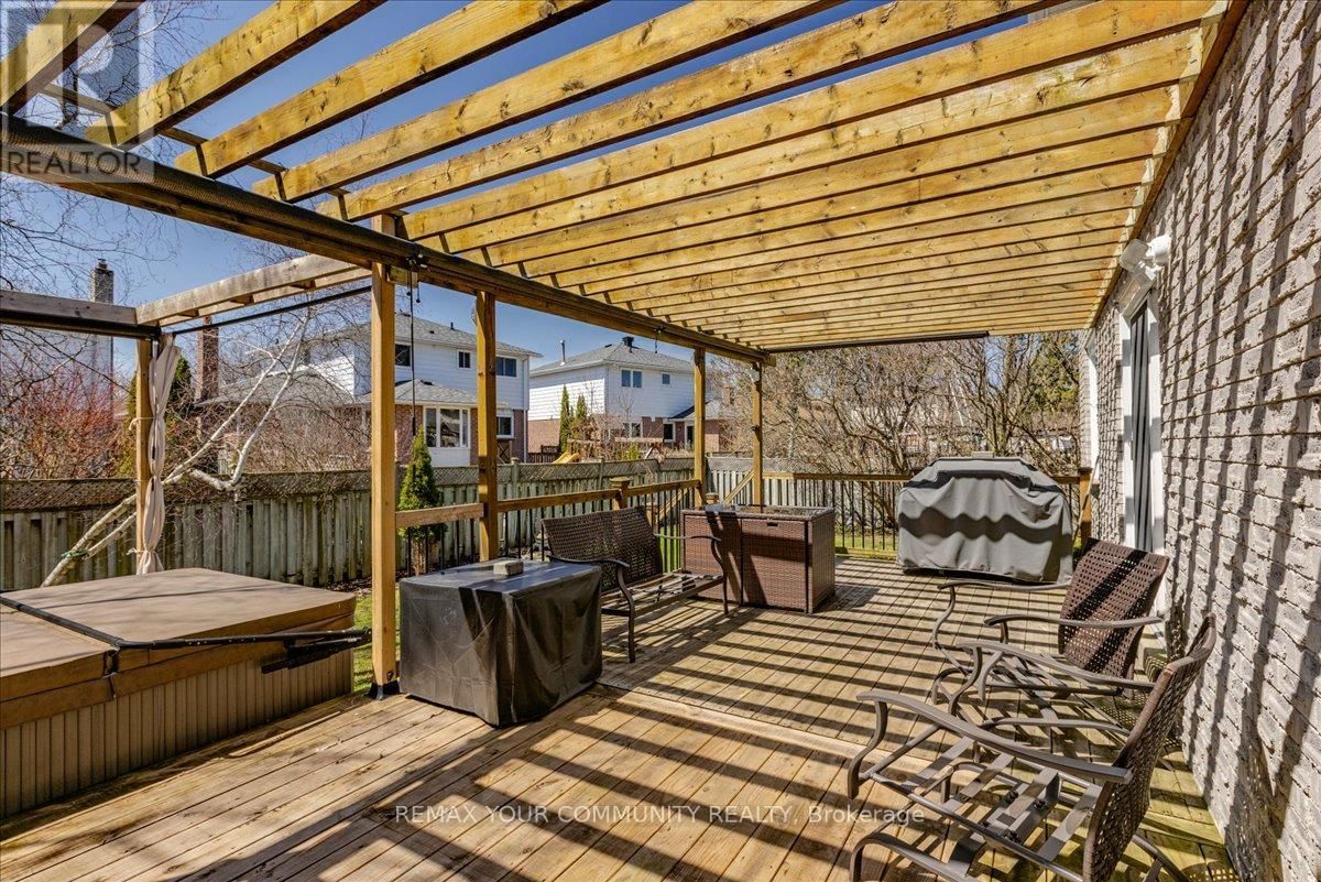 28 CAMROSE DRIVE Image 44