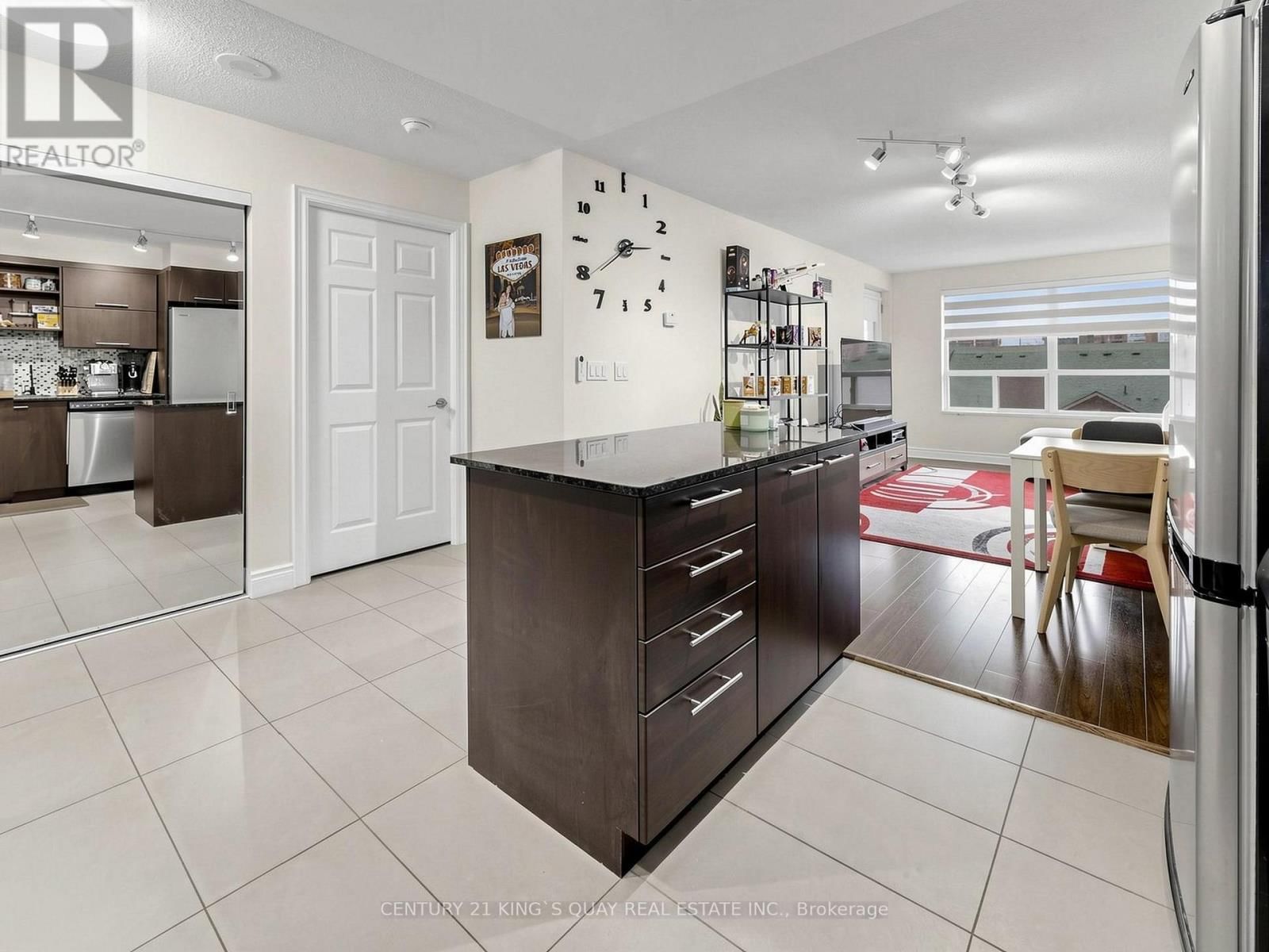 602 - 37 GALLERIA PARKWAY Image 19