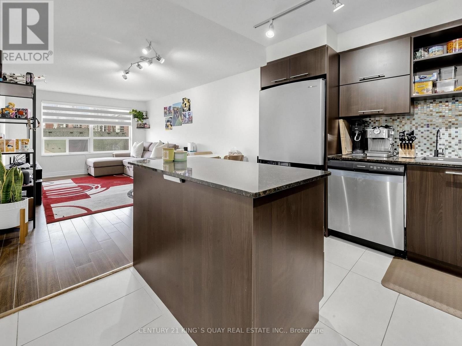 602 - 37 GALLERIA PARKWAY Image 20