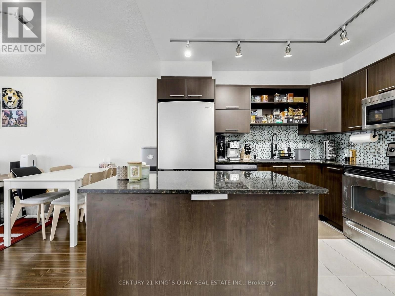 602 - 37 GALLERIA PARKWAY Image 21