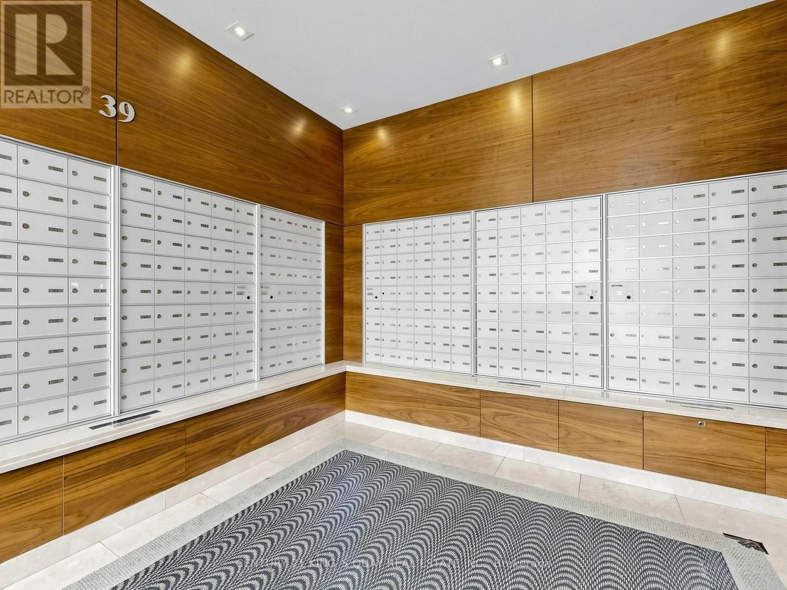 602 - 37 GALLERIA PARKWAY Image 36