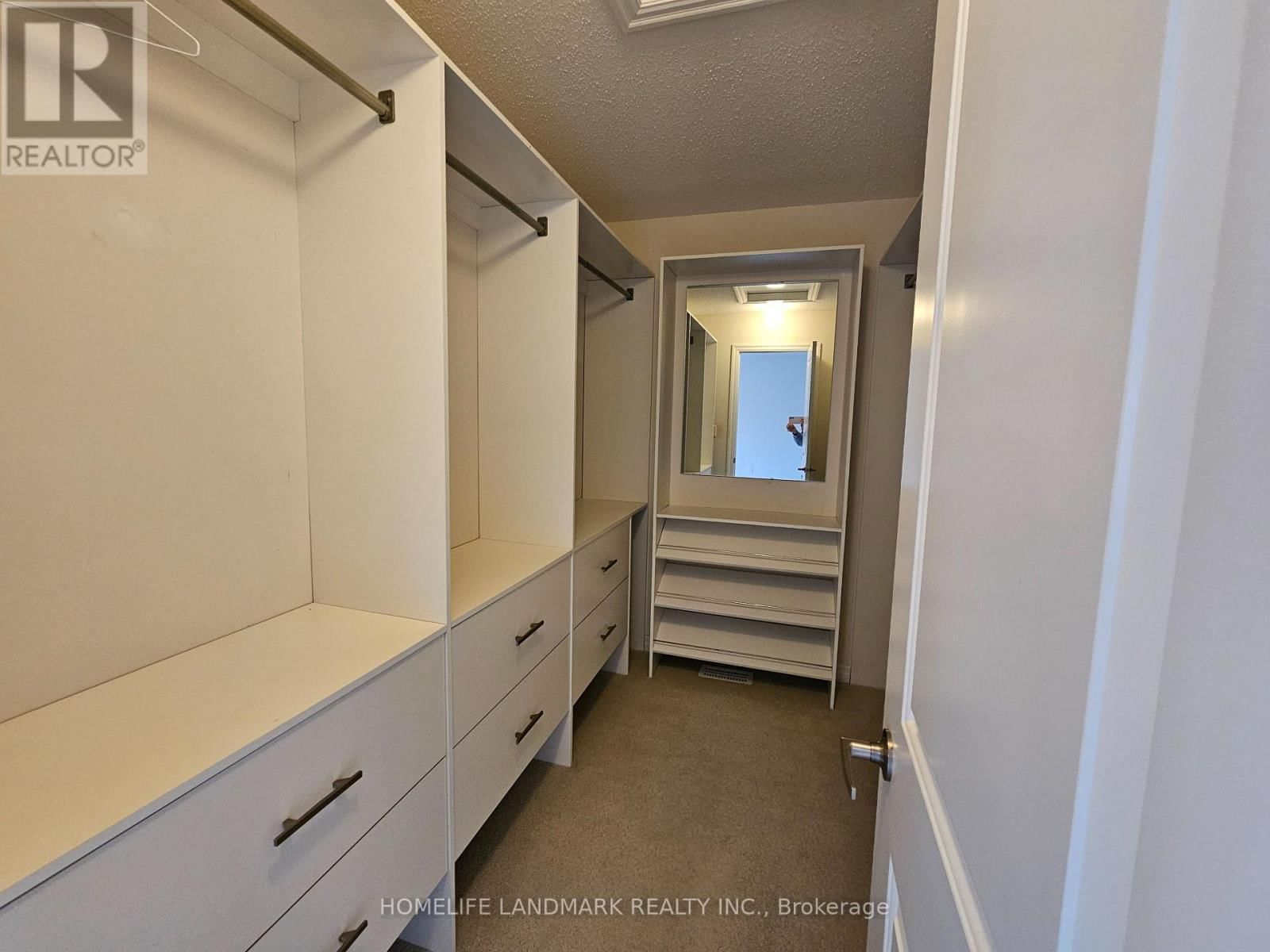 88 BUCKLE CRESCENT Image 17